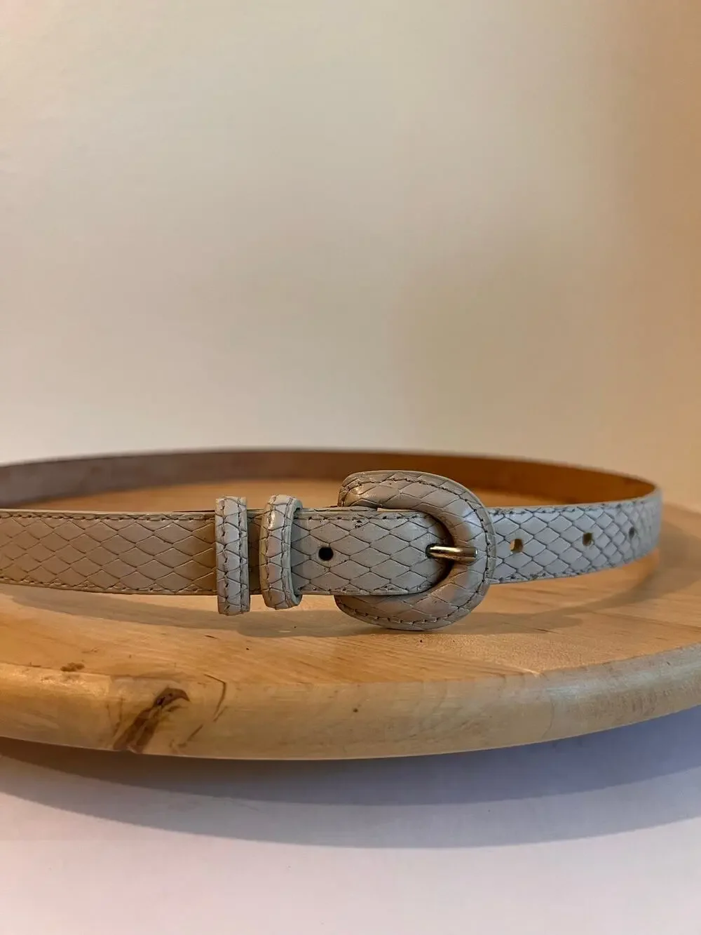 Cream Vintage 90s Casual Corner Made in Italy Snake Skin Belt Size Large
